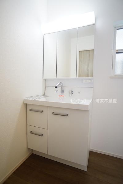 小牧市小牧２丁目の新築一戸建