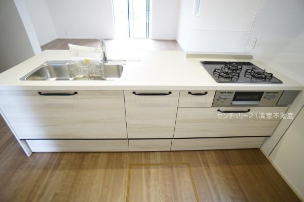 小牧市小牧２丁目の新築一戸建