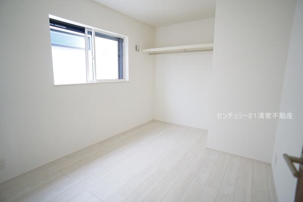 小牧市小牧２丁目の新築一戸建