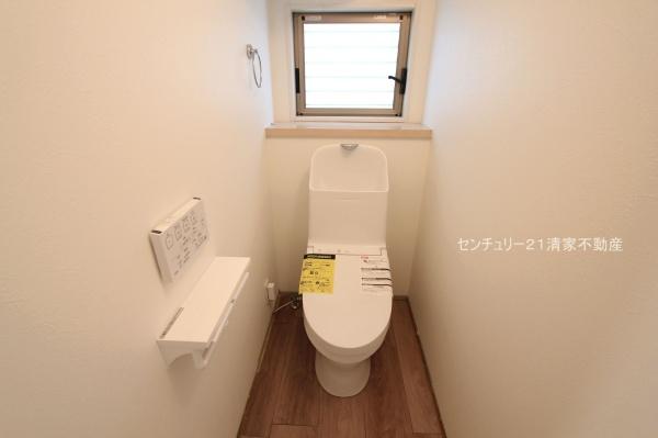 春日井市高山町2丁目の中古一戸建て(トイレ)