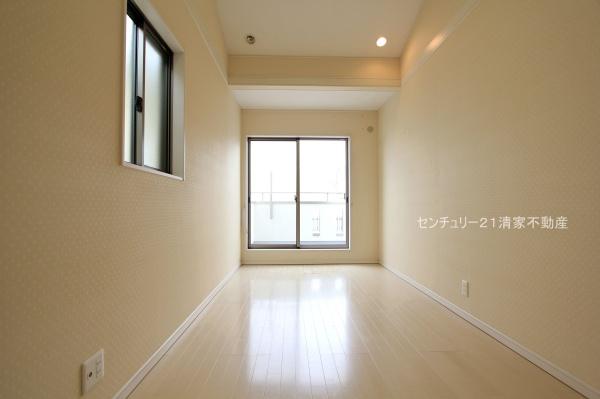 春日井市高山町2丁目の中古一戸建て(寝室)