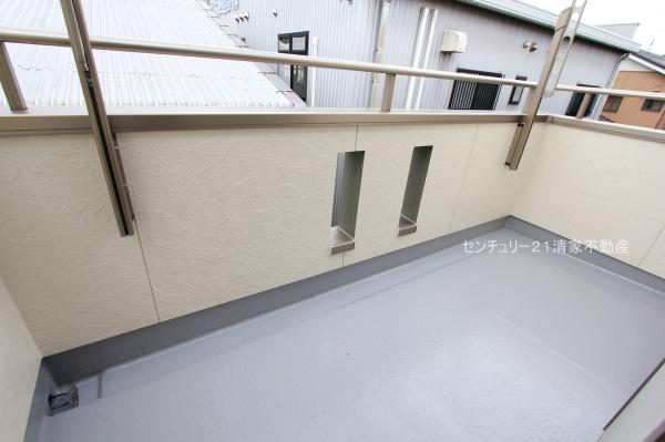 春日井市高山町2丁目の中古一戸建て(バルコニー)