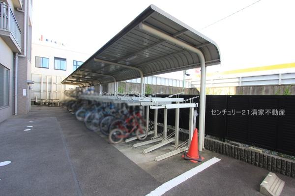 プリンスハイツ勝川駅前通