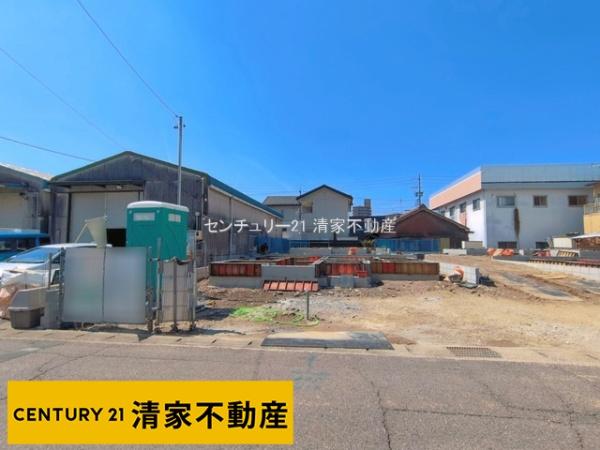 小牧市中央３丁目の新築一戸建