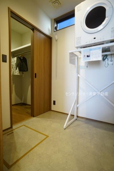 北名古屋市六ツ師宮西の中古一戸建て(洗面台・洗面所)