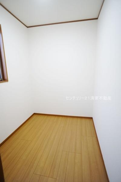 北名古屋市薬師寺屋敷の中古一戸建て