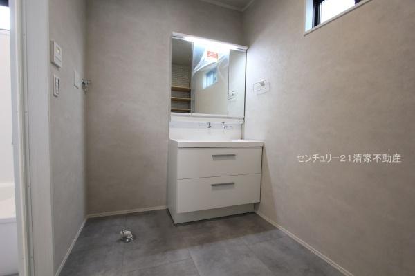 春日井市柏原町３丁目の新築一戸建