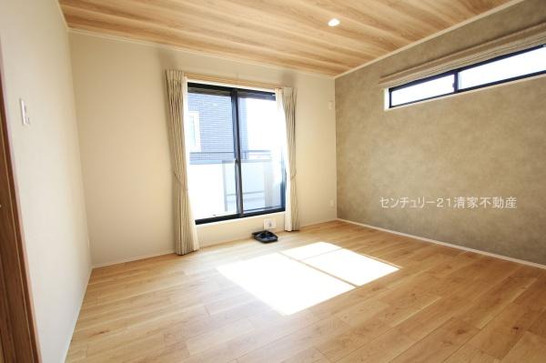 春日井市知多町２丁目の新築一戸建