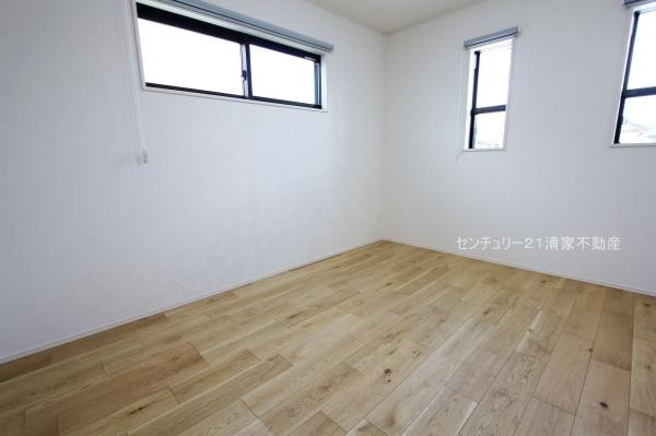 春日井市知多町２丁目の新築一戸建