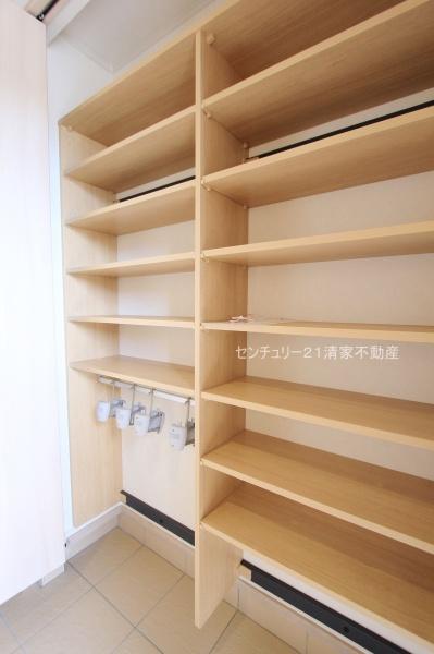 春日井市知多町２丁目の新築一戸建