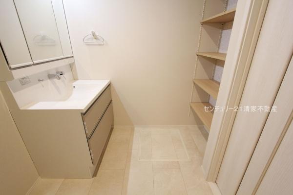 春日井市知多町２丁目の新築一戸建