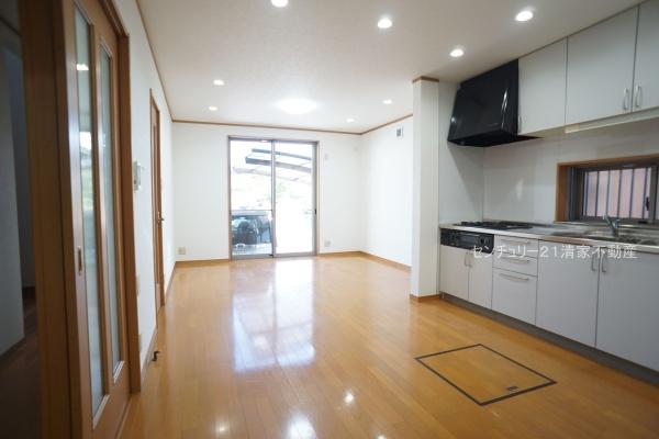 小牧市大字間々原新田の中古一戸建