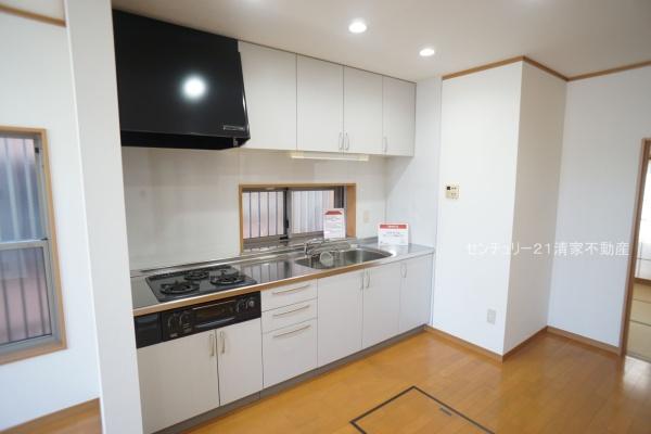 小牧市大字間々原新田の中古一戸建