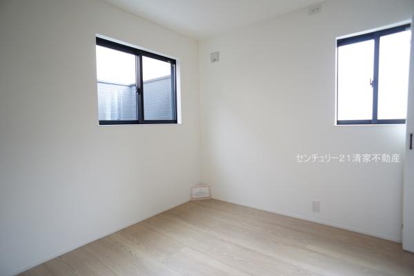 小牧市小牧１丁目の新築一戸建