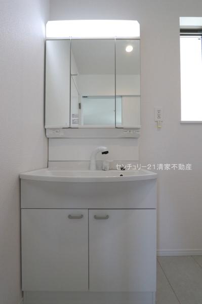 春日井市六軒屋町字中山の新築一戸建