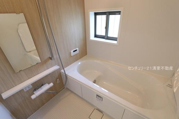 春日井市六軒屋町字中山の新築一戸建