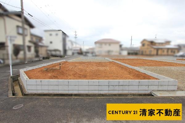 春日井市西高山町３丁目の新築一戸建