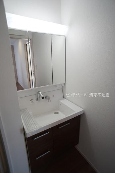 小牧市藤島１丁目の新築一戸建