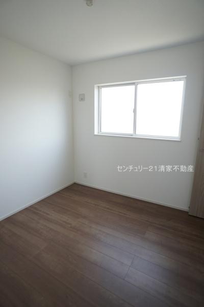 小牧市藤島１丁目の新築一戸建
