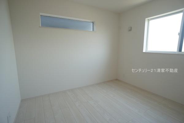 小牧市藤島１丁目の新築一戸建