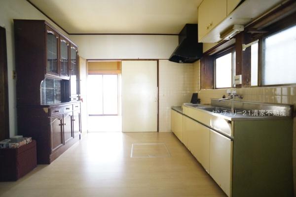 春日井市東野町西３丁目の中古一戸建