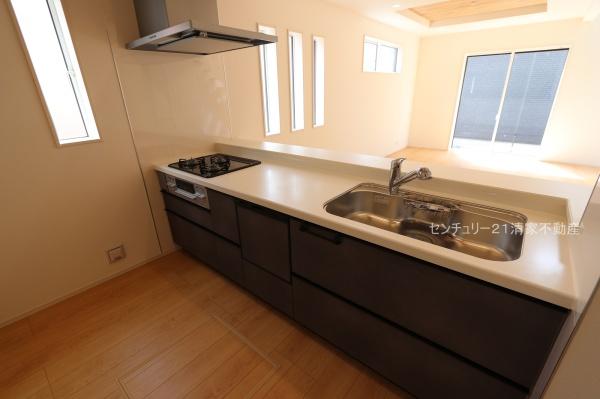 春日井市西高山町２丁目の新築一戸建