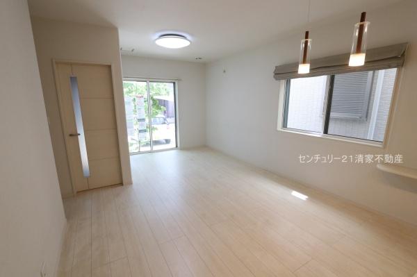 春日井市南花長町の中古一戸建て