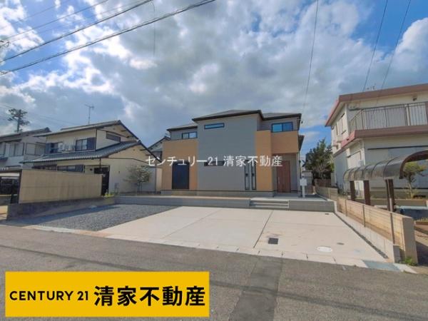 小牧市古雅４丁目の新築一戸建