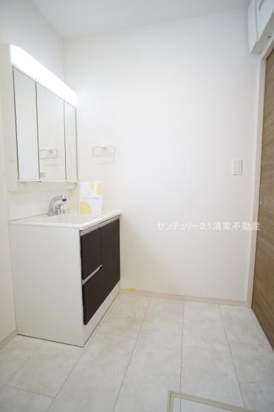 小牧市小松寺２丁目の中古一戸建て