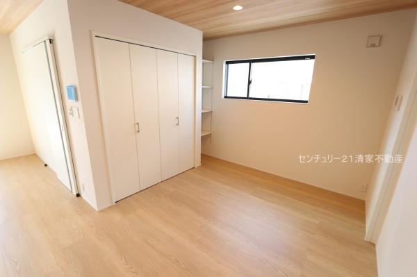 春日井市前並町２丁目の新築一戸建