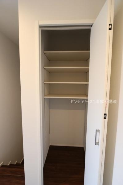 春日井市中野町１丁目の新築一戸建
