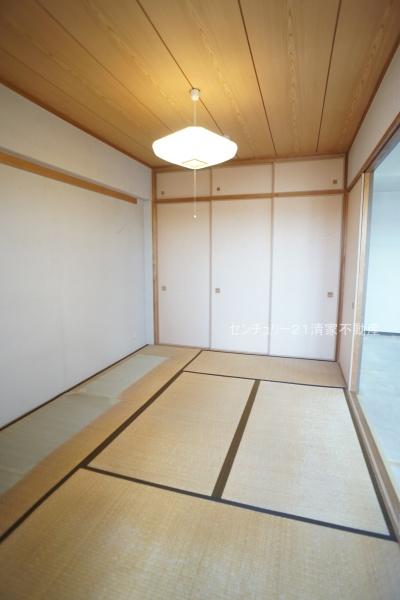 ロイヤルシャトー勝川
