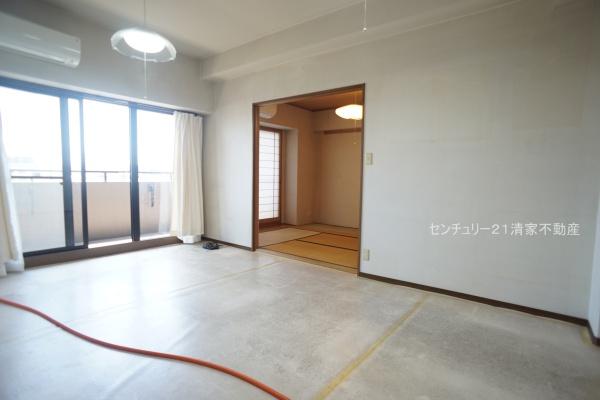 ロイヤルシャトー勝川