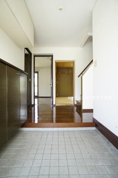 小牧市光ケ丘１丁目の中古一戸建て