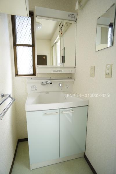 小牧市光ケ丘１丁目の中古一戸建て