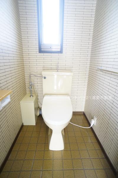 小牧市光ケ丘１丁目の中古一戸建て