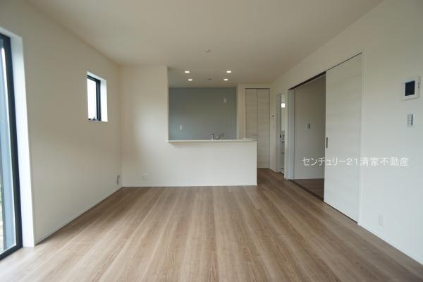 小牧市光ケ丘２丁目の新築一戸建