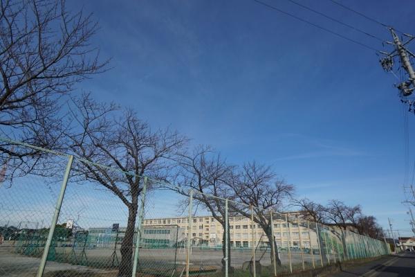 春日井市熊野町の土地(南城中学校)