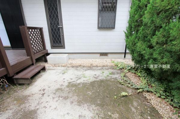 瀬戸市山の田町の中古一戸建て(庭)