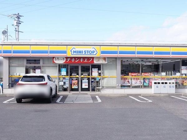 多治見市滝呂町１２丁目の中古一戸建て(ミニストップ笠原向島店)