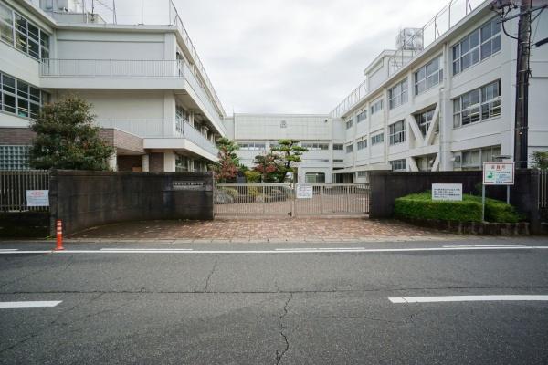 羽島市竹鼻町の中古一戸建て(竹鼻中学校)