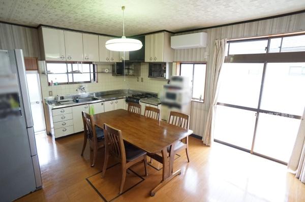 羽島市竹鼻町の中古一戸建て(リビング)