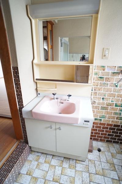 瀬戸市窯元町の中古一戸建て