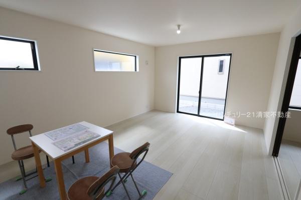 尾張旭市東印場町二反田の新築一戸建