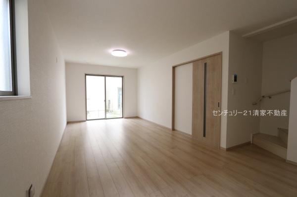 尾張旭市旭前町１丁目の新築一戸建