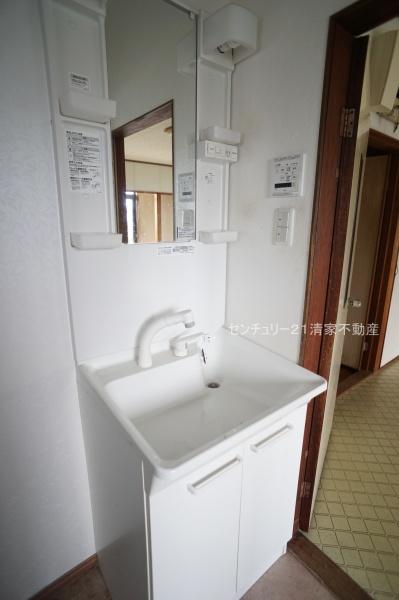 みよし市三好町蜂ヶ池の中古一戸建て