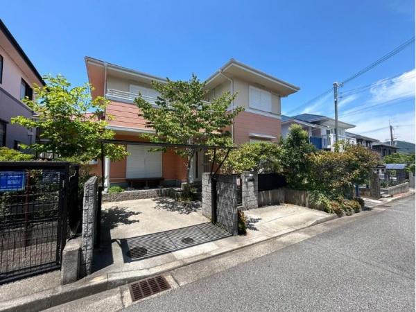 西宮市すみれ台３丁目の中古一戸建