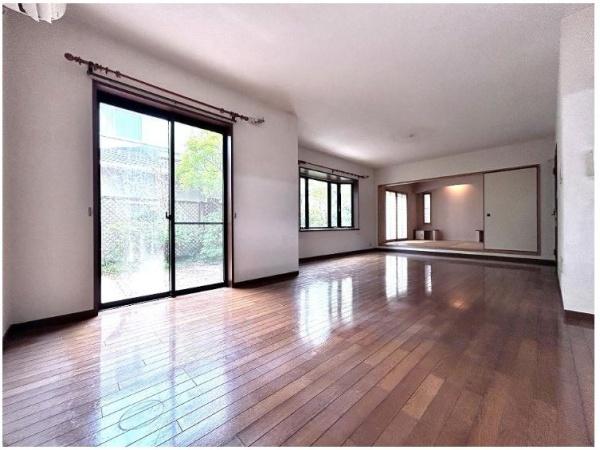 西宮市名塩南台３丁目の中古一戸建