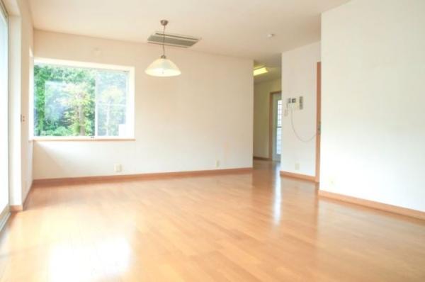 西宮市すみれ台１丁目の中古一戸建