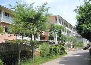 東急ドエル・アルス藤原台A棟(神戸市立有野中学校)